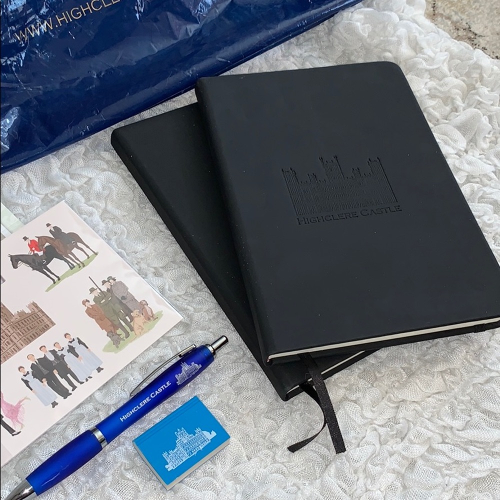 Downton Abbey - Highclere Castle tour gift bundle